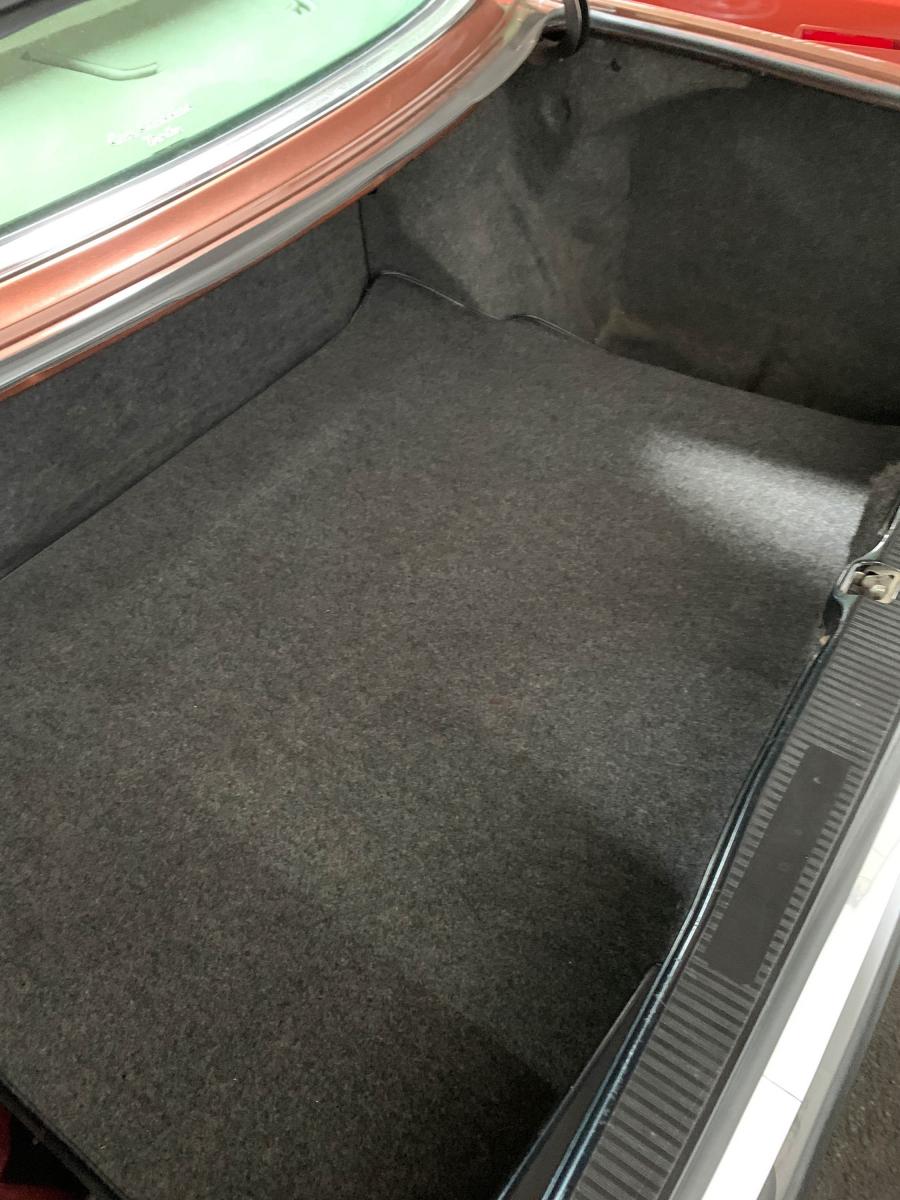 Багажник Mercedes-Benz 450 SEL 6.9 (W116) 1979 года  (фото 30 из 36)